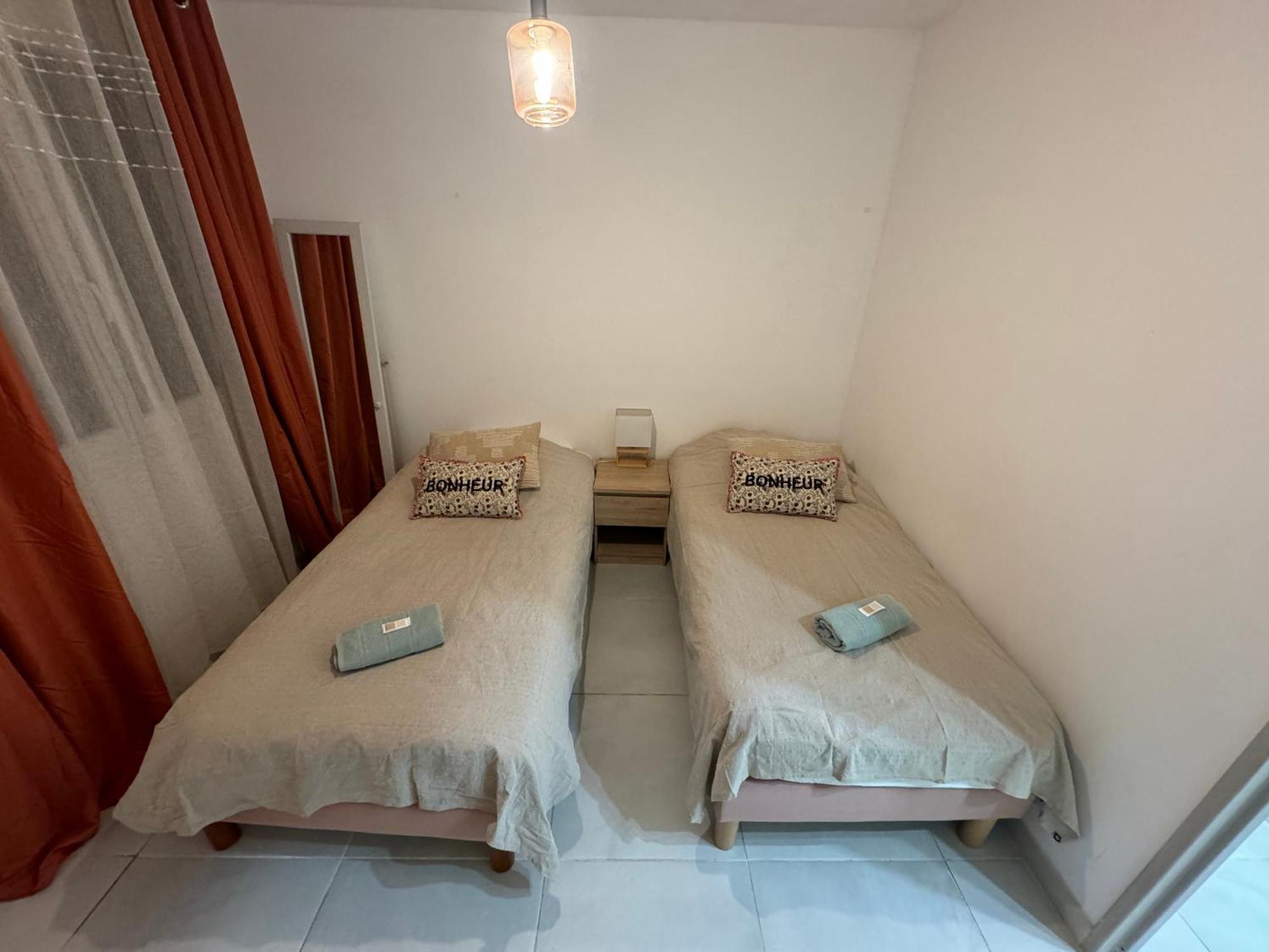 Maison 3Chambres ,Climatisee Nîmes Zewnętrze zdjęcie